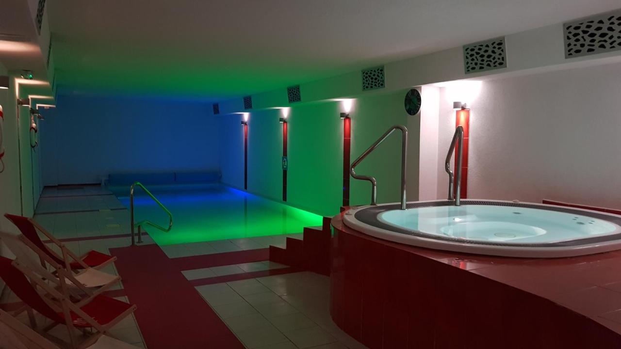 Akwamaryn Spa Niechorze Bagian luar foto