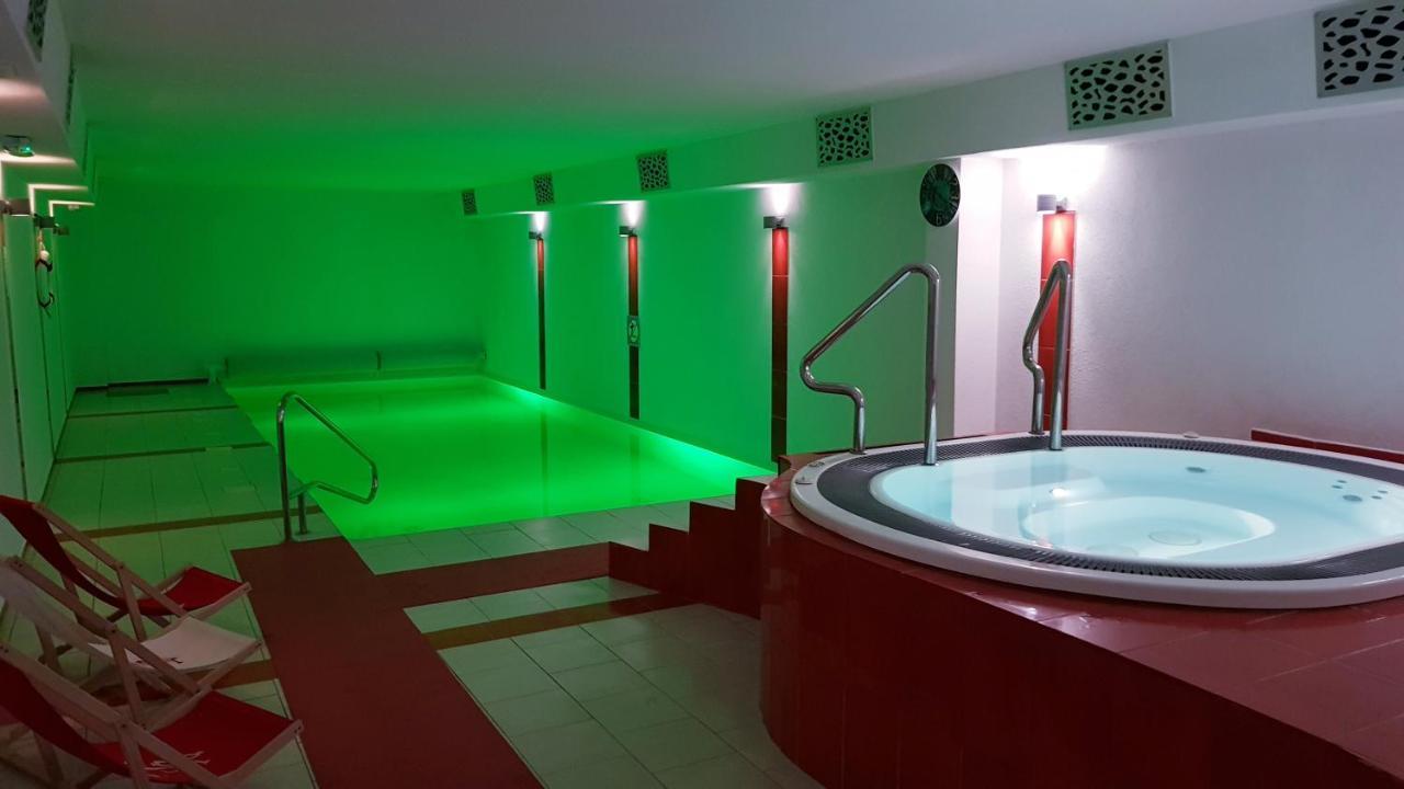 Akwamaryn Spa Niechorze Bagian luar foto